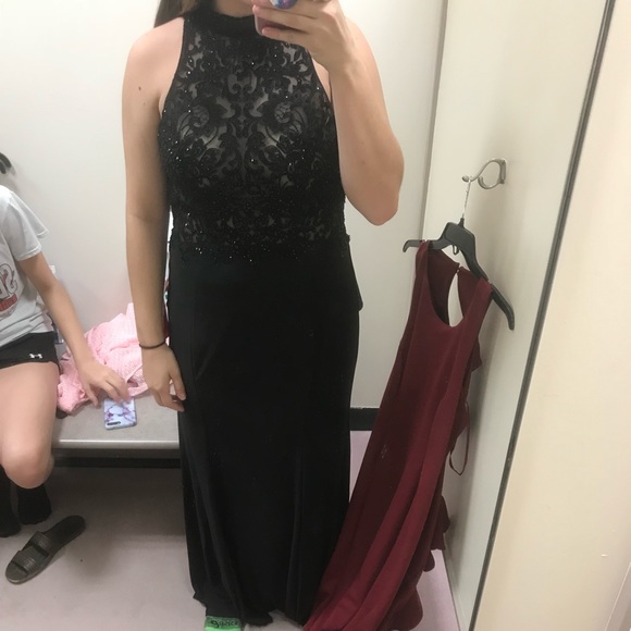Prom dress - Picture 1 of 4